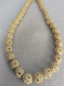 Bone Beaded Necklace 16" - Picture 1 of 11