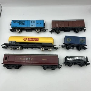 Mixed OO Gauge Hornby / Lima Model Railway Wagons / Coaches Job Lot Bundle X6 - Picture 1 of 11
