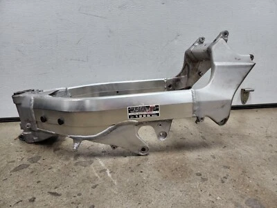 98 99 00 01 HONDA VFR800 INTERCEPTOR QUADRO PRINCIPAL / CHASSI - BOM USO - EZ - Imagem 1 de 4