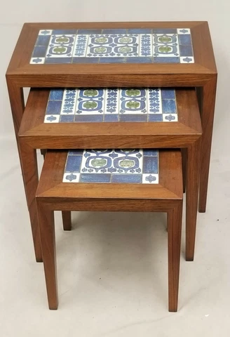 SET OF SEVERIN HANSEN HASLEV ROYAL COPENHAGEN ROSEWOOD NESTING TABLE WITH TILES Cover