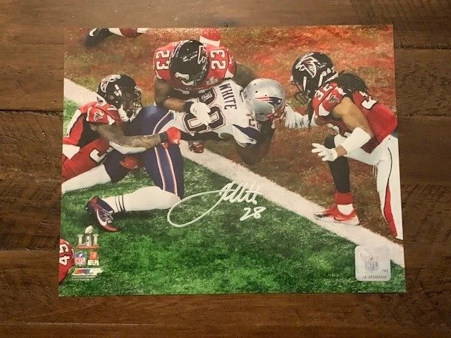 Foto autografiada de 8x10 de los Patriots James Whites Foto 1 de 1