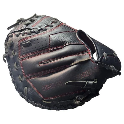 Guante Under Armour Youth Catchers UACM-100Y para diestros tiro derecho negro rojo Foto 1 de 4