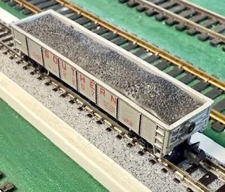 N Scale Minitrix Southern 40’ gondola with load &  Rapido couplers - Image 1 of 1