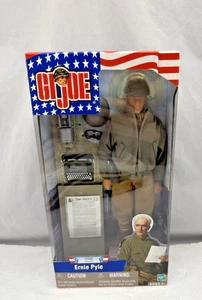 G.I. Joe Ernie Pyle D-Day Collection Figur Puppe Hasbro 2001 Neu Originalverpackt! - Bild 1 von 7