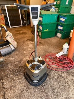 ШЛИФОВАЛЬНАЯ МАШИНА ДЛЯ ПОЛА CLARKE AMERICAN EZ ~ ~ $1500,00 ~ ~ - Изображение 1 из 3