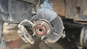 Spindle Knuckle Front HYUNDAI TUCSON Left 14 - Picture 1 of 2