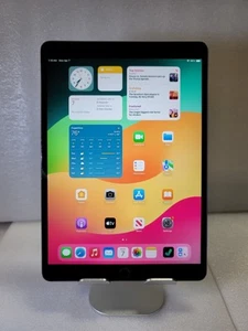 Apple iPad Pro (10.5-inch) A1701 256 GB, Wi-Fi, 10.5 in - Space Gray - Picture 1 of 13