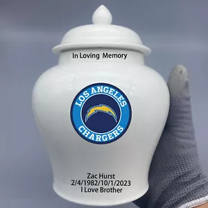 Urna mediana de cerámica para tema de fútbol americano Los Angeles Chargers, texto personalizado - Imagen 1 de 4