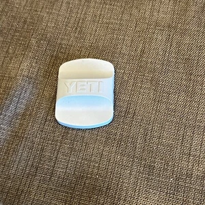 Yeti Rambler MagSlider Magnet ~ Limited Edition ~ Big Wave Light Blue ~ 1 Count - Picture 1 of 2
