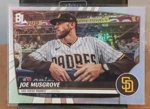 2023 Topps Big League Baseball Joe Musgrove Rainbow Foil - San Diego Padres #242 - Bild 1 von 2