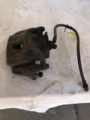 Pinza de disco de freno delantera Lexus Es300 1997-2001 lado derecho del pasajero derecha OEM Foto 1 de 4