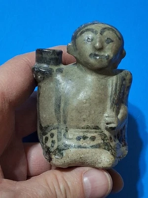 ANTIGUA FIGURA CELADON SAWANKHALOK SENTADA 3" DE ALTO MUY BUENA Foto 1 de 4