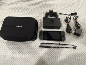 Nintendo Switch 32GB Console with Gray Joy‑Cons (Complete System)