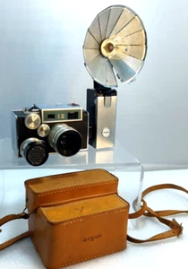 ARGUS C 33 35mm CAMERA /Meter Viewfinder/Rangefinder Leather Case - Picture 1 of 7