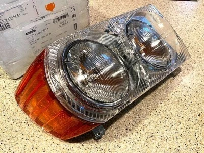 MERCEDES BENZ 350SL 450SL 380SL HEADLIGHT ASSEMBLY RH GENUINE - Image 1 of 4