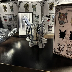 Kidrobot Arcane Divination Lost Cards Dunny Serie The Ghost - Bild 1 von 3