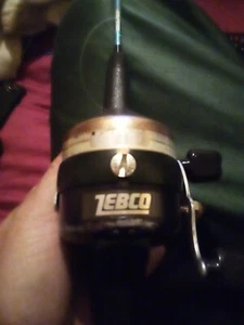 Zebco 600 On Small Portable Rod - Picture 1 of 7