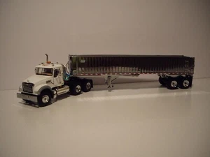 FIRST GEAR 1/50 WHITE MACK GRANITE MP DAY CAB WITH CHROME EAST END DUMP - Picture 1 of 12