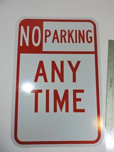 NO Parcheggio IN QUALSIASI MOMENTO Insegna in Metallo 18" x 12" MAN CAVE Garage Bar - Foto 1 di 3