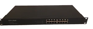 Switch réseau TP-LINK TL-SG1016D 16 ports 1 GBit/s avec support rack - Afbeelding 1 van 9