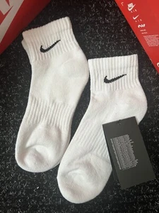 Nike Everyday Cushioned Cotton Crew weiß schwarz Söckchen Trainer Fitnessstudio Geschenk niedrig - Bild 1 von 7