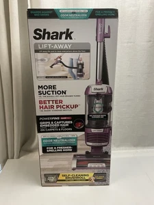Shark ZD550 Lift-Away w/PowerFins HairPro Odor Neutralizer Technology Vacuum - Picture 1 of 5
