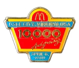 McDonalds Crew Pin Dale City Virginia USA 10.000 & wächst 6. April 1988 Vintage - Bild 1 von 3