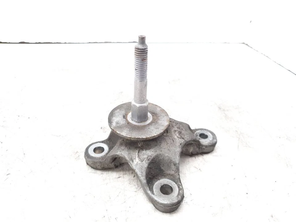 Peugeot 307 CC 2008 2.0HDi Supporto Cuscinetto Cambio 9644531580 Diesel 100kW - Immagine 1 di 4