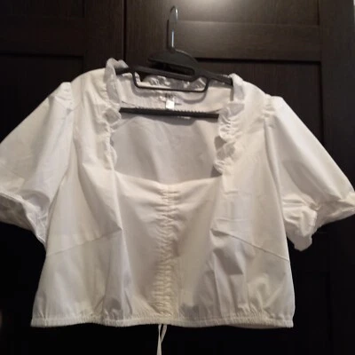 Neu sehr schöne Dirndl-Trachtenbluse in Eierschalen Farbe in der Größe 52 - Bild 1 von 4