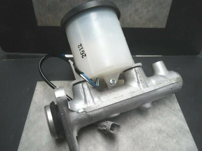 Brake Master Cylinder for 1990-1991 Toyota Camry 2.5 V6 - Made in Japan by AISIN — 第 1/4 张图片