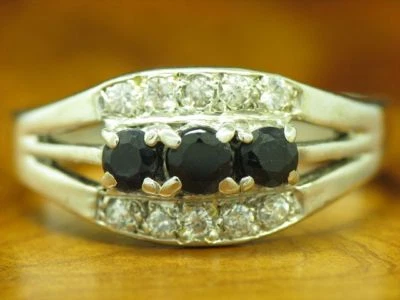 925 Argento Sterling Anello Con Zirconia & Spinello Ricoperto / Vero / 4,4g Rg - Immagine 1 di 3