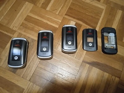 Lotto 3 Cellulari Motorola E1070 non funzionanti parti di ricambio Brand Tim - Immagine 1 di 4