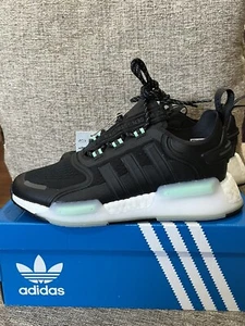 adidas NMD V3 Black White Green GY4264 Boys 4.5 - Picture 1 of 7