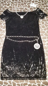 Gothic Velvet Dress - Picture 1 of 2