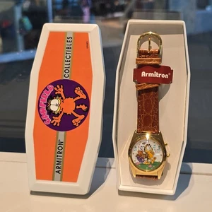 Armitron Garfield Watch Musical Unisex Gold Tone Domed Glass In Case - Picture 1 of 6