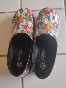 Easy Street Slip Resistant & Non-marking 10 Wide "LAURIE" 2" Heel Clog - Picture 1 of 9