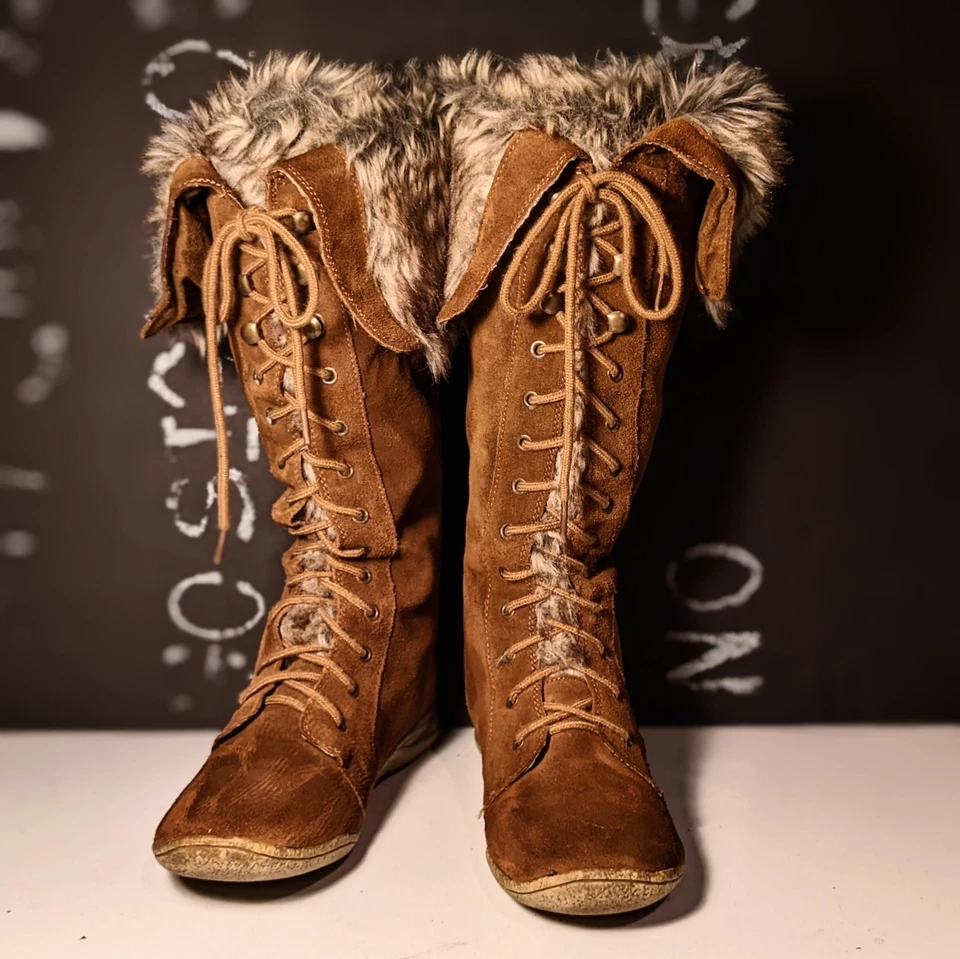 Botas de invierno Ruff talladas marrón forradas de piel talla 8 Foto 1 de 4