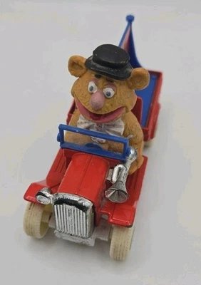 1979 CORGI JIM HENSON MUPPET SHOW FOZZIE BEAR DIE CAST VEHICLE  - Image 1 of 4