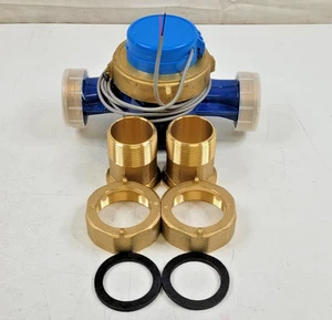 DAE AS320U-150P 1-1/2" Water Meter, Pulse Output, Gallon + Couplings - Picture 1 of 7