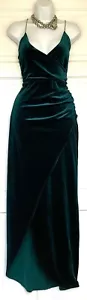 QUIZ RICH GREEN VELVET EVENING OCCASION PARTY MAXI DRESS SIZE 16 - Picture 1 of 6