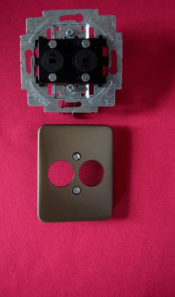 Busch Jaeger  alpha nea Lautsprecherdose 1751-21 bronze - Bild 1 von 1