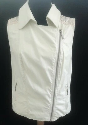 Chaleco Moto JouJou Crema Sin Mangas Encaje Yugo - Talla Mediana ¡Nuevo!  Foto 1 de 3