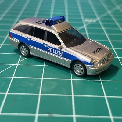 Coche Mercedes policía alemana Busch escala HO 1:87 Foto 1 de 4