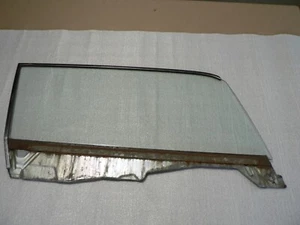 1965 1966 Ford Mustang Passenger Side Front Door Glass Window Right - Picture 1 of 17