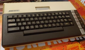 Atari 800 XL Atari 8-bit Computer + Netzteil/TV kabel works CLASSIC 8-bit xl - Bild 1 von 7