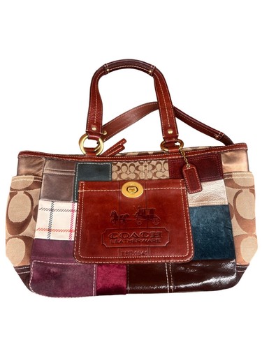 Borsa Coach Y2K Holiday Patchwork Gallery Tote Bag in pelle velluto scamosciato usata in ottime condizioni