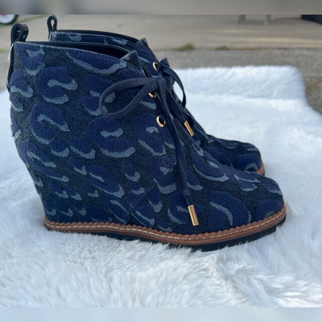 Louis Vuitton Cuero Púrpura Patente Flor Alpargata Cuña Zapatos para Mujer  37 EE. UU. 7