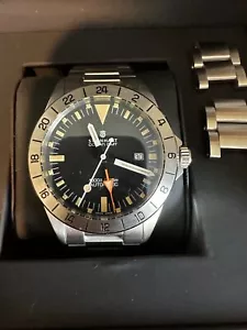 Steinhart Ocean One Vintage GMT SW330-2, Labor Automatic 42mm Oyster Bracelet - Picture 1 of 4