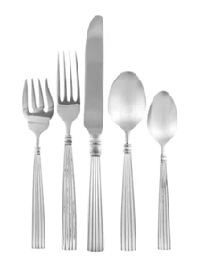 Cubiertos de acero inoxidable Reed & Barton Crescendo Place Setting 18/8 hechos en Corea - Imagen 1 de 4