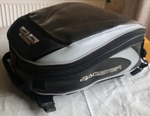 BOLSA TANQUE BAGLUX BAGSTER EXPANDIBLE MINEA 12-21 LTS NEGRO GRIS 4888 - Imagen 1 de 7